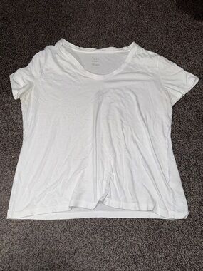 A New Day White T Shirt Large Short Sleeve Scoop Neck Basic Tee